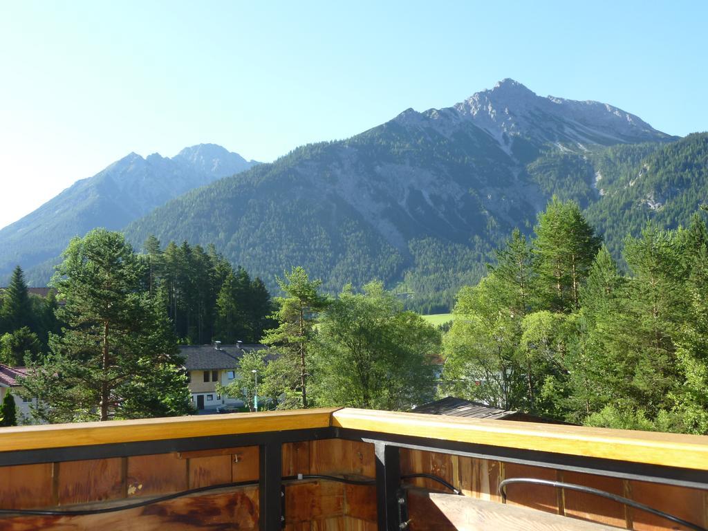 Hotel Garni Waldhof - Wohlfuehlen Am Lech Stanzach Extérieur photo